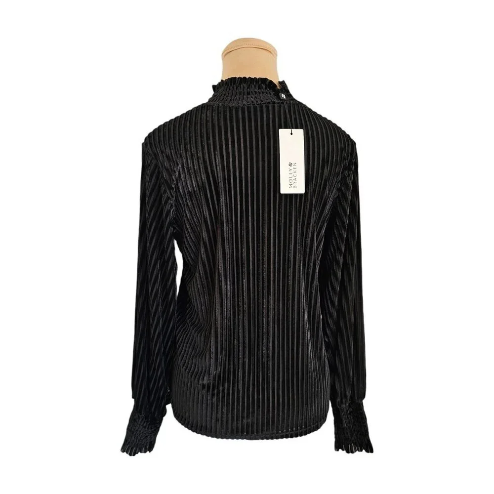 Molly Bracken NWT Black Velvet Long Sleeve Lightweight Sheer Top Sz S / M - Picture 5 of 11